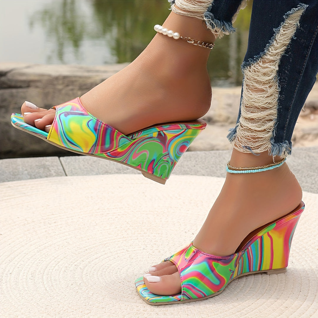 Macarro Abstract Leather Wedge