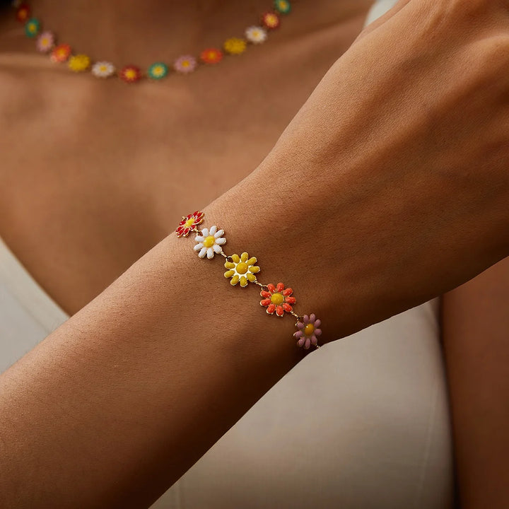 Daisy Petal Pop Bracelet