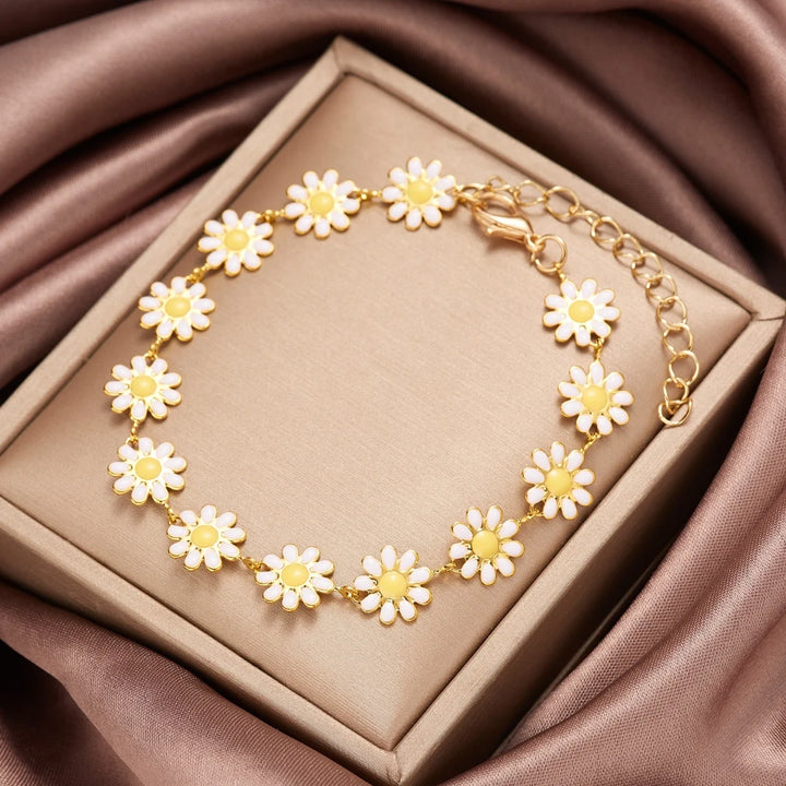 Daisy Petal Pop Bracelet